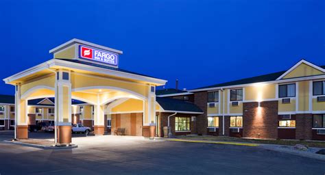 Fargo inn and suites - Use Holiday Inn Express Fargo SW - I-94 Medical Center, an IHG Hotel as a base to experience the culinary delights of Fargo. This well-priced escape offers amenities such as a swimming pool and a waterslide. Another favorite that’ll satisfy both your palate and pocket is Comfort Suites Medical Center.Conveniences here include designer toiletries …